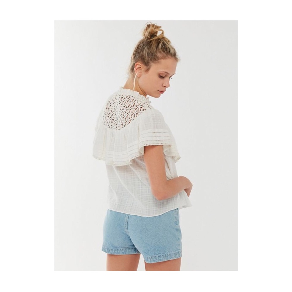 UO Bluebell Ruffle Button-Down Blouse - Picture 3 of 7